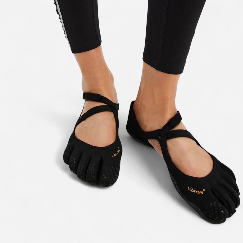 Vibram Women’s V-Soul FiveFingers Black, size 40 EU, 8-8.5 US NEW